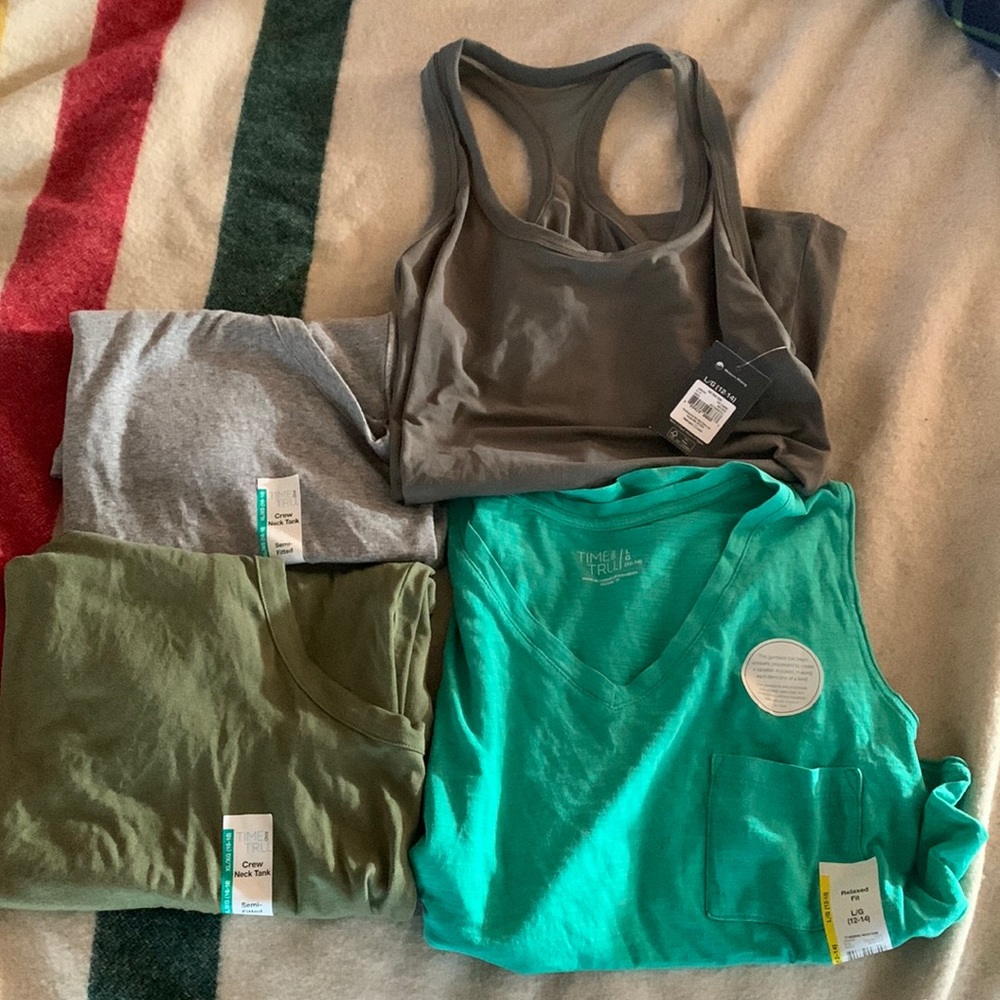 Tank top bundle